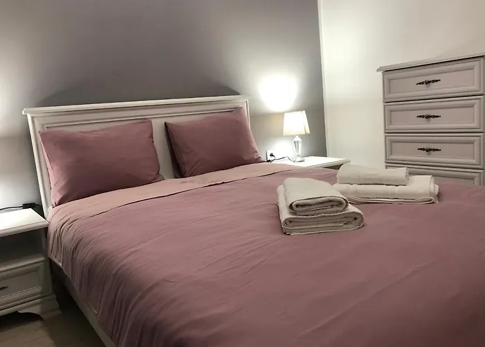 Apartamento Jezdic 2 *